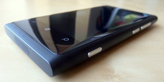 Nokia Lumia 800 Review