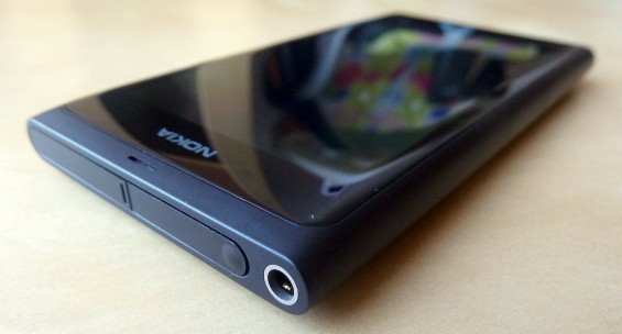 Nokia Lumia 800 Review