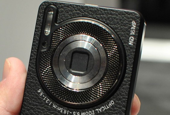CES   Polaroid Android Camera