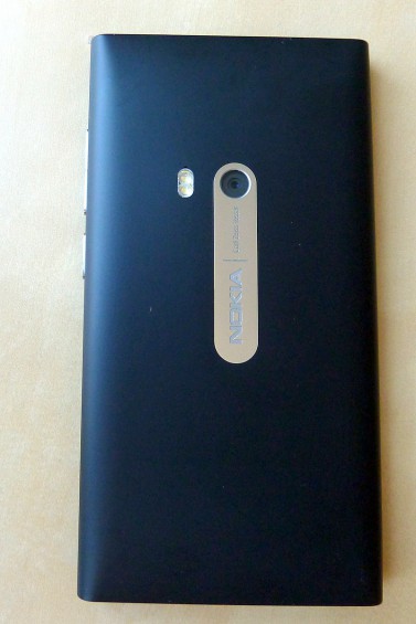 Nokia N9 back