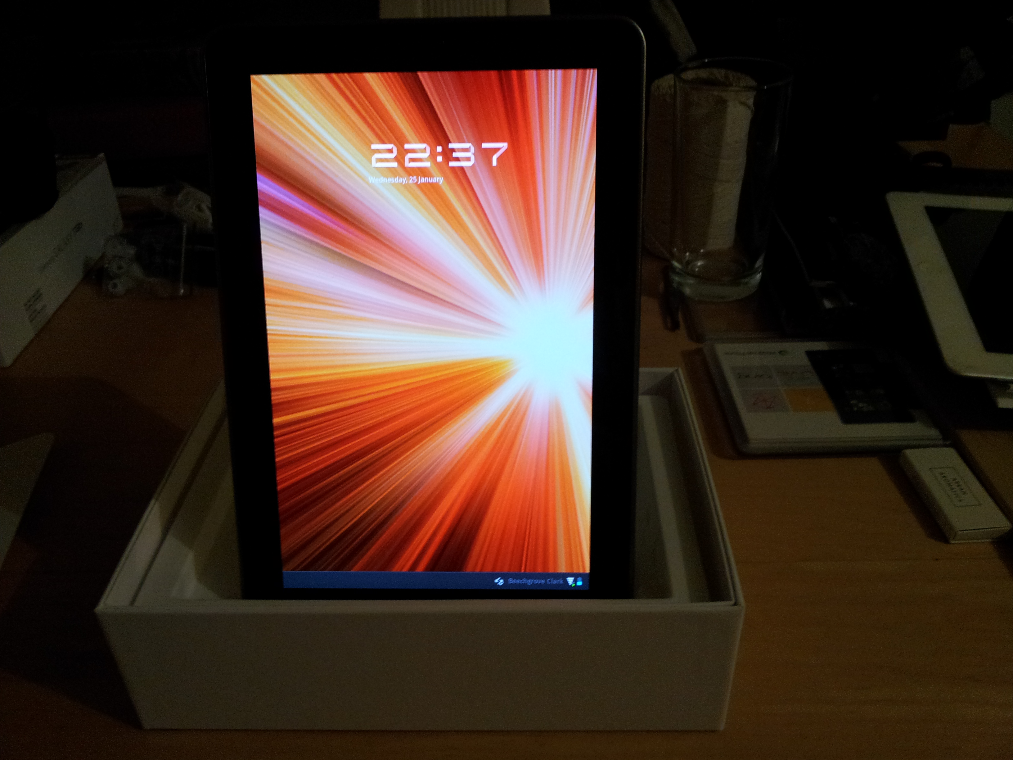 Samsung Galaxy Tab 7.7 unboxing