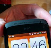 MWC   HTC One S Up close