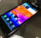 MWC   Motorola RAZR   Up close