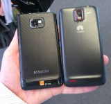 MWC   ZTE Ascend D1 vs Samsung Galaxy SII