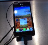 MWC – LG Optimus L7 – Up close