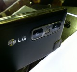 MWC   LG Optimus 3D Max   Up close
