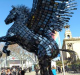 MWC   The flying horse of phones!