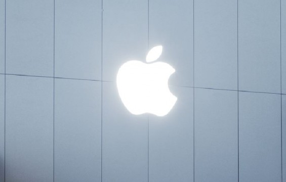 apple logo iphone