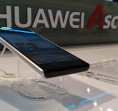 MWC   Huawei Ascend P2 Up Close