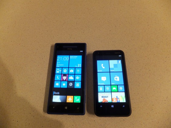 Nokia Lumia 620 15