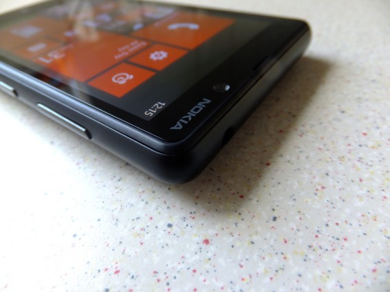 Nokia Lumia 820 pic3