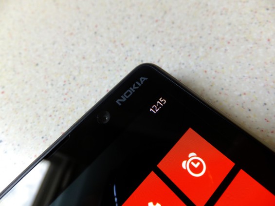 Nokia Lumia 820 pic4