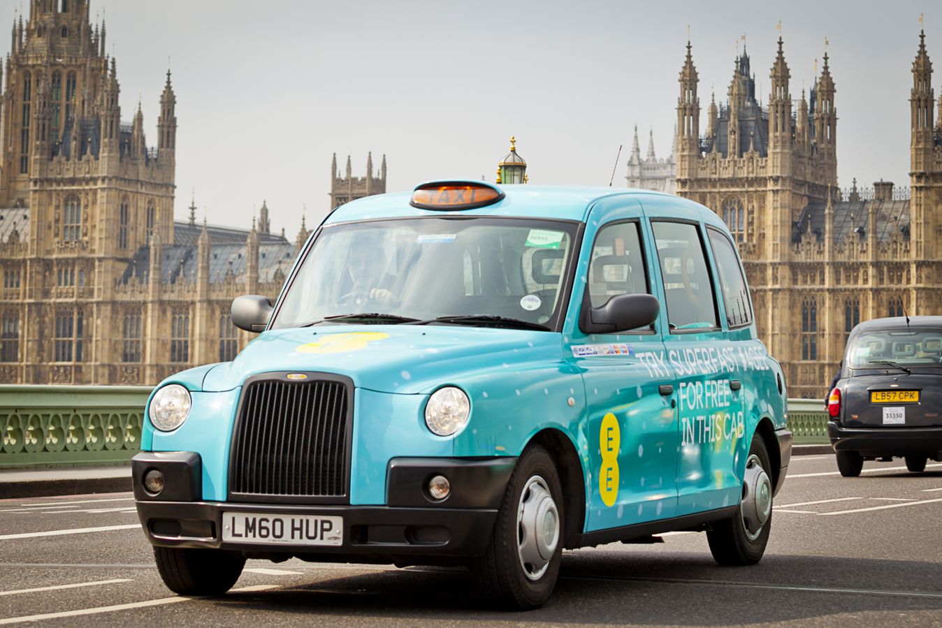 Cab y ru. Блэк КЭБ такси Лондон. КЭБ лондонское такси. КЭБ желтое такси Лондон. КЭБ В Англии.