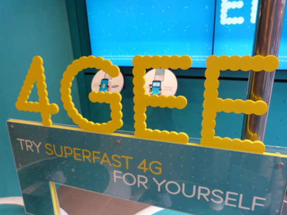 4g ee store stand