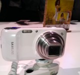 Samsung show off S4 Mini, S4 Zoom, S4 Active and NX camera