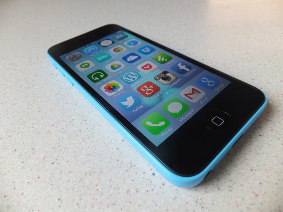 Apple iPhone 5C pic15