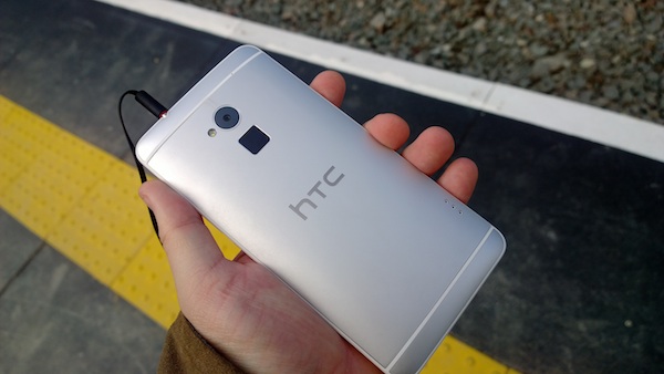 htc screen lights up but cannot see the display htc screen lights up but cannot see the display