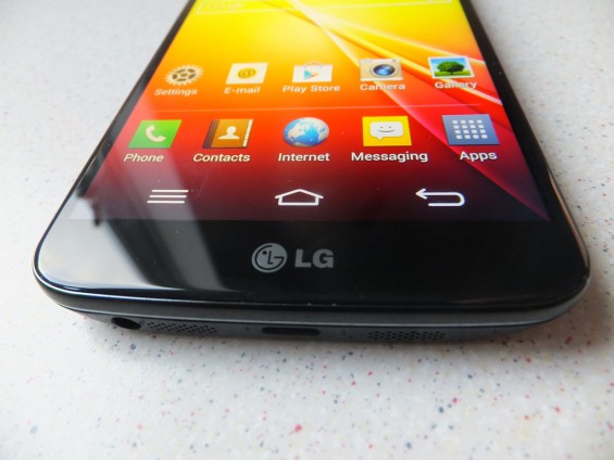 LG G2 Pic1