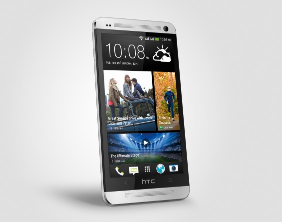 One Dual Sim silver Perspective Left HiRGB Render