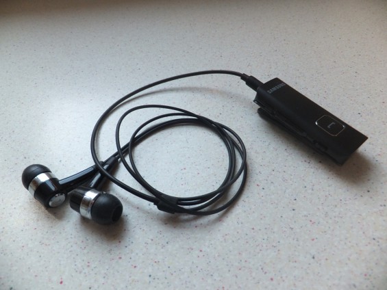 Samsung HS3000 Bluetooth Headset Pic9