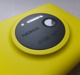 Nokia Lumia 1020 wireless charging case and camera grip case   Review