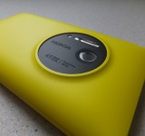 Nokia Lumia 1020 wireless charging case and camera grip case   Review