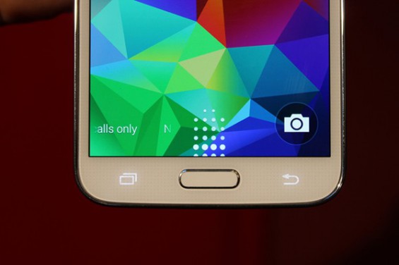 Galaxy S5 leaked 1