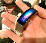 Samsung Gear Fit   Hands on