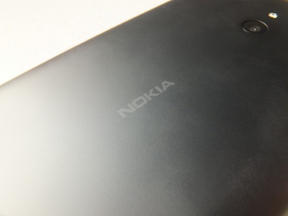 Nokia Lumia 1320 Pic4