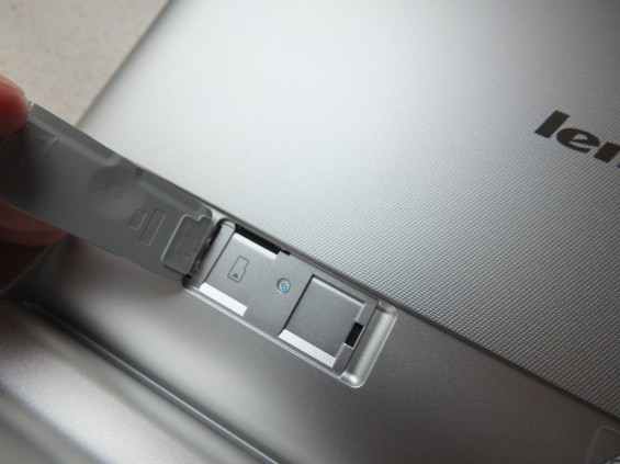 Lenovo Yoga Tablet 2 Pic14