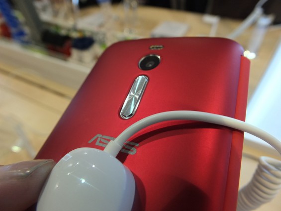 Asus Zenfone 2 Pic12