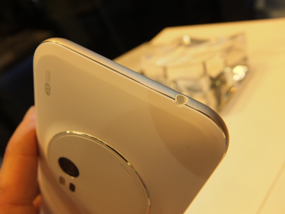 Asus Zenfone Zoom Pic8