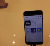 MWC   Ubuntu Hands on With BQ Aquarius and Meizu MX4