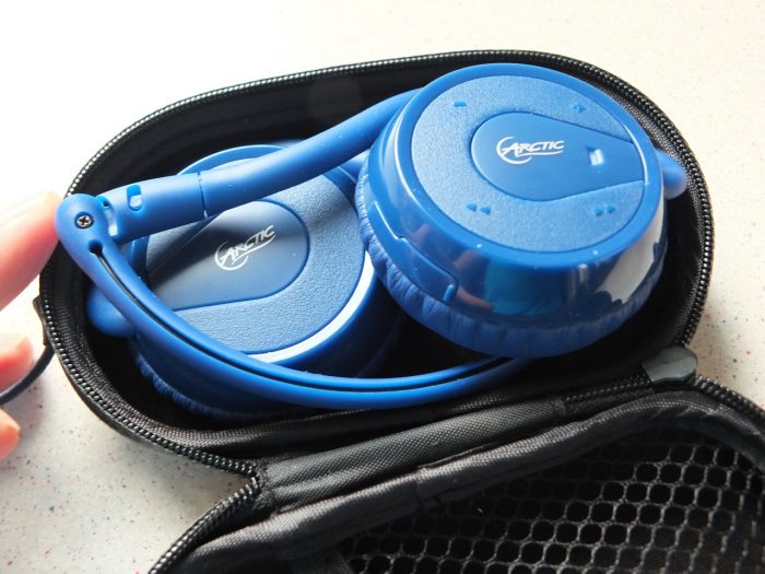 Artic P324BT Bluetooth Headphones Pic1