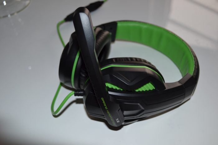 EasyAcc two channel stereo gaming headphones review.