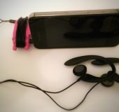 A look at the Phone Buddy   A simple way to keep your earphones tidy