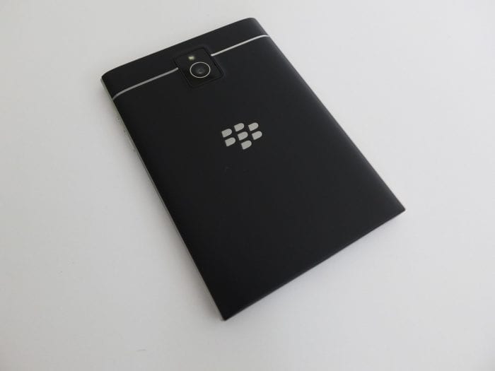 BlackBerry Passport Pic12