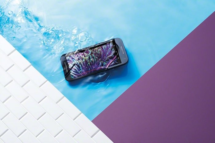 Moto G Black Underwater