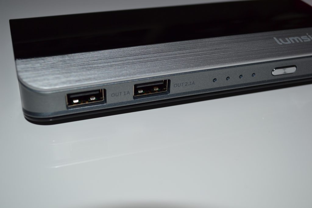 Lumsing 4 port USB wall charger & 10400mah powerbank reviews