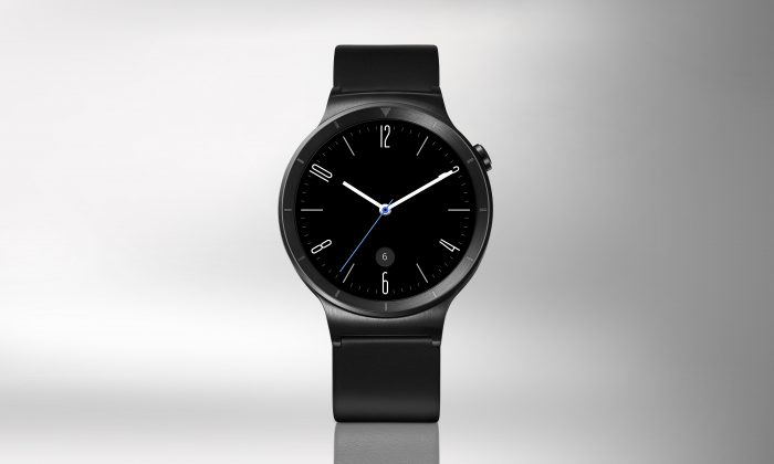 Huawei Watch HQ photos Front Black with leather strap JPG 20150711