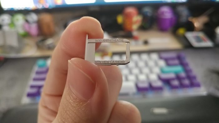 google pixel sim tray