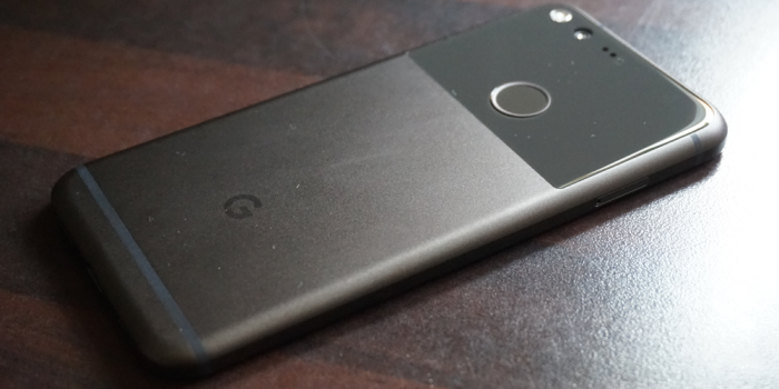 pixel review back glass