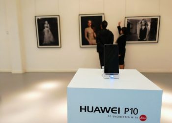 Huawei P10 Saatchi Gallery Leica