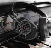 Master & Dynamic MH40 Premium Headphones   A Review