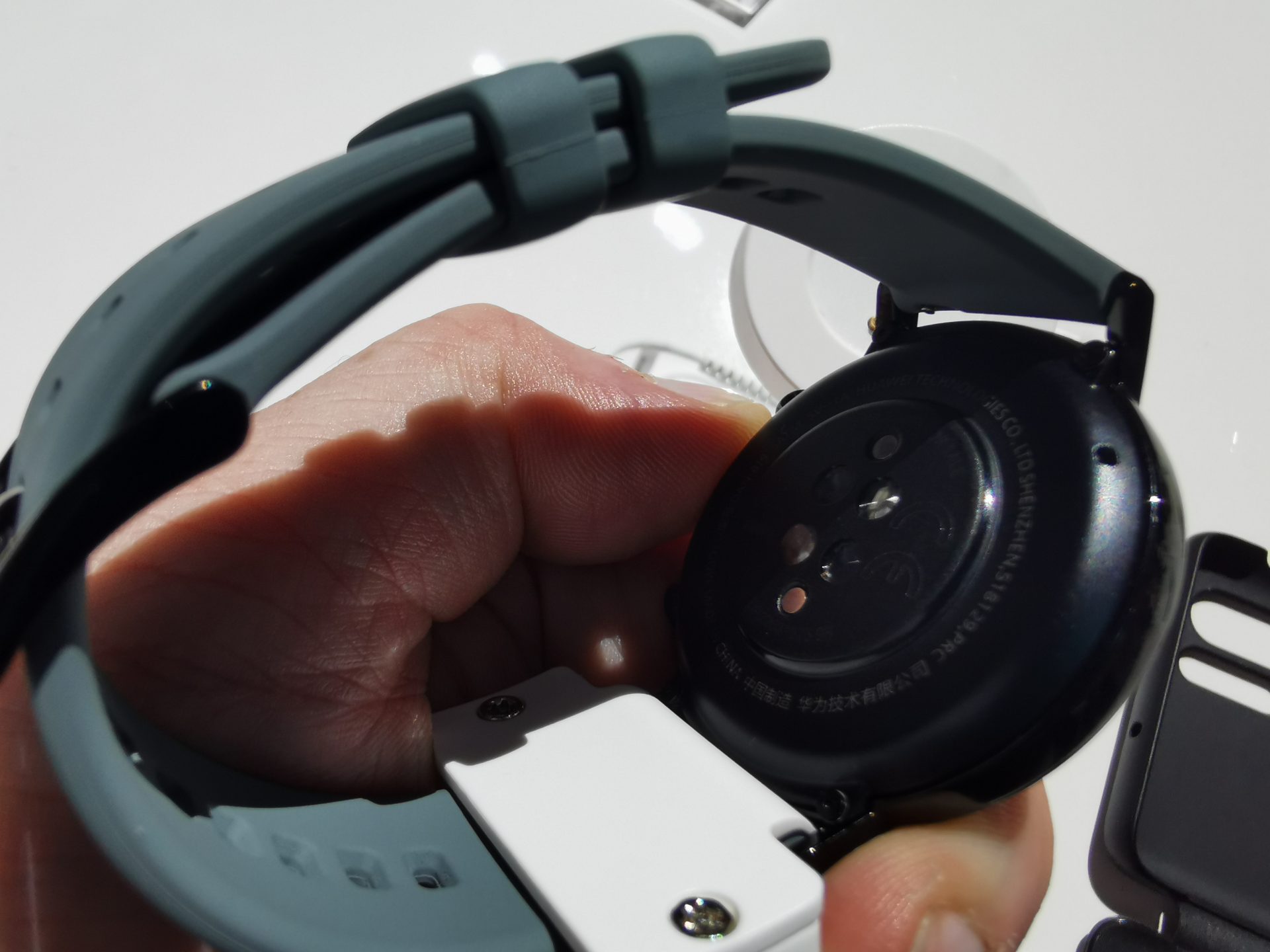 huawei watch gt 2 airpods