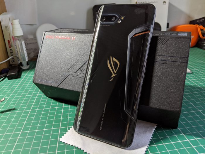 Unboxing the Asus ROG Phone 2