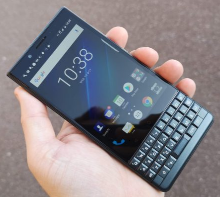 No more BlackBerry handsets from TCL