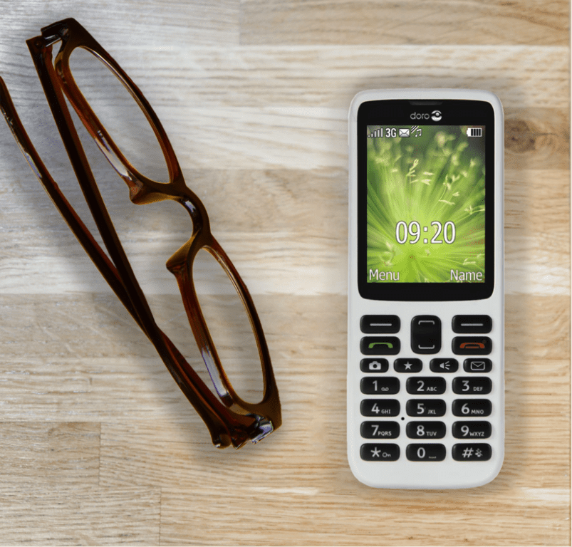 doro-and-giffgaff-dish-out-phones-to-isolated-elderly-people