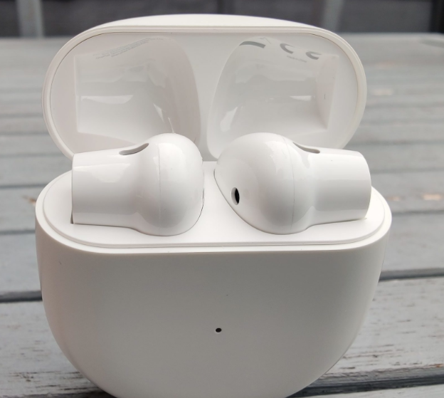 US Customs seize OnePlus Buds thinking that theyre Airpods