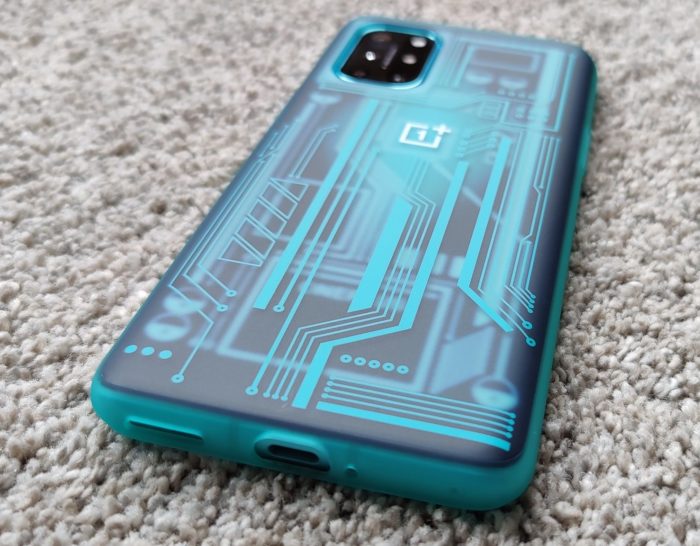 OnePlus 8T   The cases